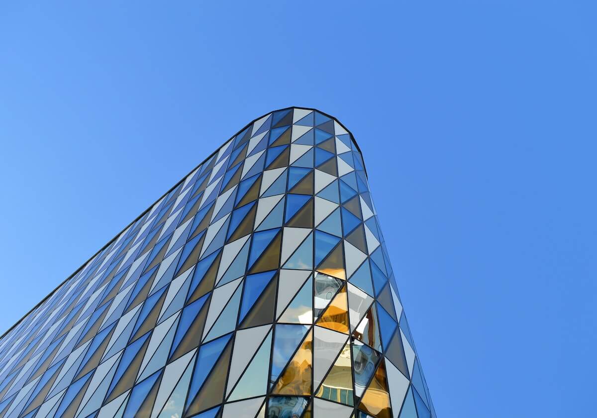 樊振东，继续在德甲打球