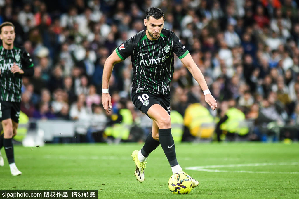 西甲保级生死战:埃尔切主场迎战皇家马略卡,谁能率先走出泥潭?