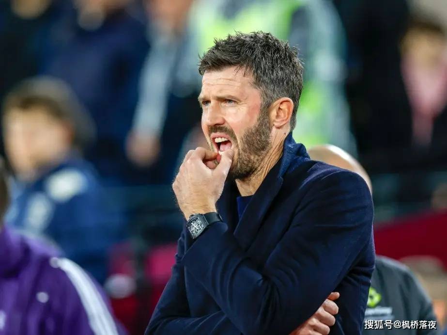 红牌争议+44年魔咒!曼联主场溃败藏三重败因!